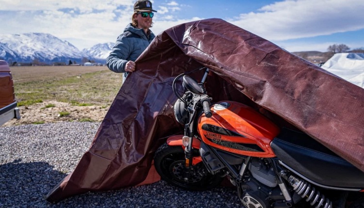 最大限の保護と耐久性を実現する最適なカーゴターポリンの選び方